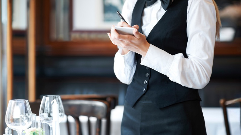 duties and responsibilities of waitress in hotel