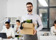 https://uaejobi.com/wp-content/uploads/2024/11/man-is-happy-about-leaving-his-job-236x168.webp